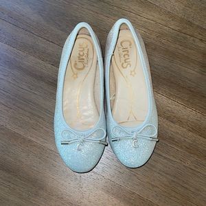 Circus by Sam Edelman Flats Size 2